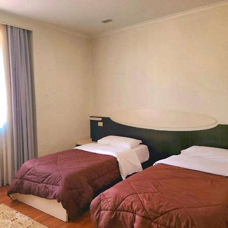 Hotel Alysa Korce Ngoại thất bức ảnh